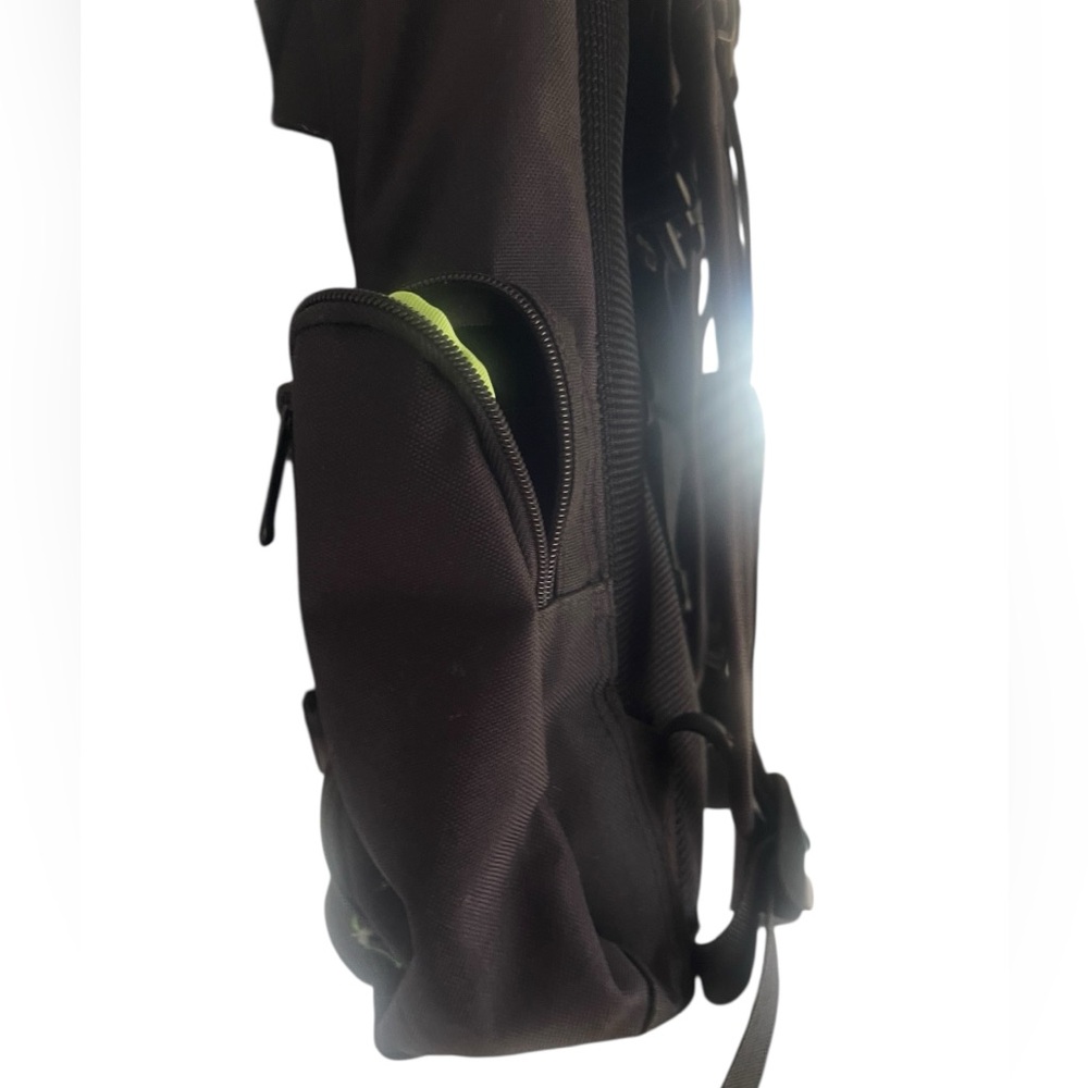 Volcom Men’s Backpack with Volcom Design on Front - Picture 5 of 8